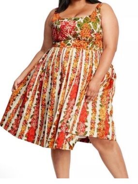 Isaac Mizrahi Target size 2x floral dress with pockets!